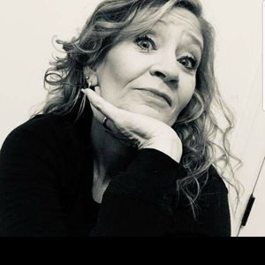 Meet your Posher, Paula